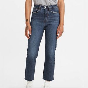 Womens Levi’s Wedgie straight premium jeans size 25